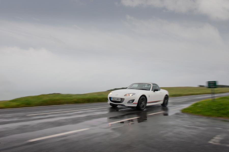  Mazda MX-5 Kuro 2012 года  (UK) (фото 28 из 54)